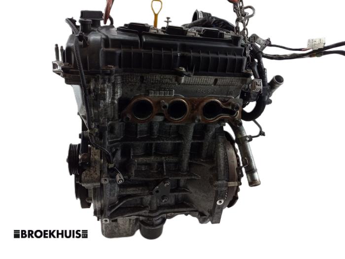 Gebruikte Motor Suzuki Celerio (LF) 1.0 12V Prijs € 400,00 Margeregeling aangeboden door Autobedrijf Broekhuis B.V.