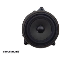 Gebruikte Luidspreker Mini Mini (F56) 1.5 12V Cooper Prijs € 25,00 Margeregeling aangeboden door Autobedrijf Broekhuis B.V.