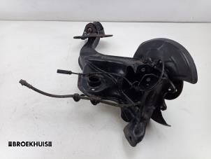 Gebruikte Triangel rechts-achter Mini Mini (F56) 1.5 12V Cooper Prijs € 150,00 Margeregeling aangeboden door Autobedrijf Broekhuis B.V.