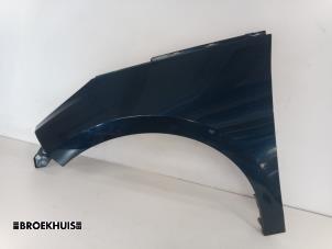 Gebruikte Scherm links-voor BMW i3 (I01) i3s Prijs € 300,00 Margeregeling aangeboden door Autobedrijf Broekhuis B.V.