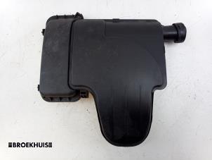 Gebruikte Luchtfilterhuis Daihatsu Sirion 2 (M3) 1.0 12V DVVT Prijs € 25,00 Margeregeling aangeboden door Autobedrijf Broekhuis B.V.