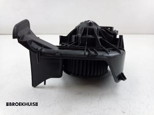 Gebruikte Kachel Ventilatiemotor Opel Vectra C 1.8 16V Prijs € 30,00 Margeregeling aangeboden door Autobedrijf Broekhuis B.V.