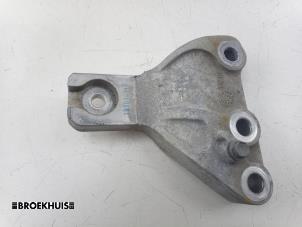 Gebruikte Motorsteun Suzuki Vitara (LY/MY) 1.4 S Turbo 16V Prijs € 30,00 Margeregeling aangeboden door Autobedrijf Broekhuis B.V.