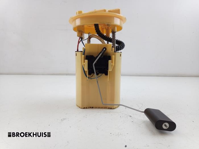 Gebruikte Tank element Pomp Ford Transit Courier 1.5 TDCi 75 Prijs € 72,60 Inclusief btw aangeboden door Autobedrijf Broekhuis B.V.