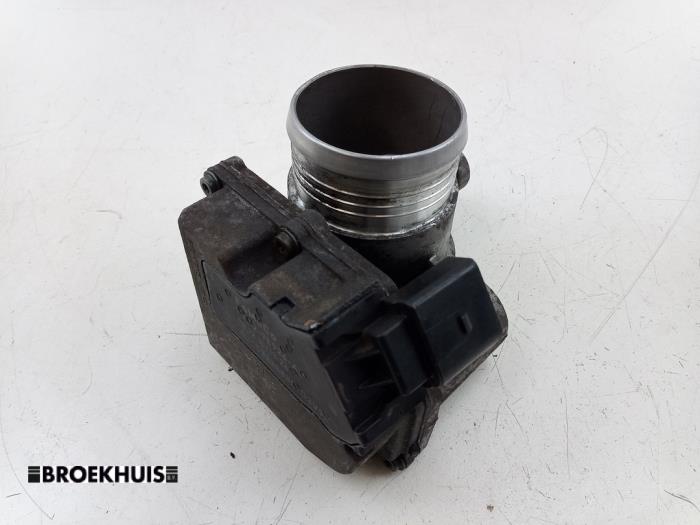 Gebruikte Gasklephuis Ford Focus 2 Wagon 1.6 TDCi 16V 110 Prijs € 20,00 Margeregeling aangeboden door Autobedrijf Broekhuis B.V.