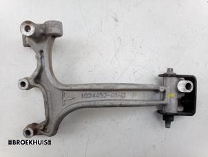 Gebruikte Motorrubber Mercedes B (W246) Electric Drive Prijs € 35,00 Margeregeling aangeboden door Autobedrijf Broekhuis B.V.