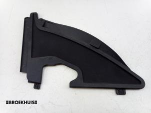 Gebruikte Afdekplaat diversen BMW i3 (I01) i3s Prijs € 20,00 Margeregeling aangeboden door Autobedrijf Broekhuis B.V.