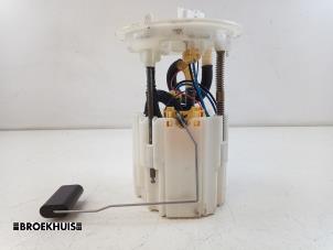 Gebruikte Brandstofpomp Elektrisch Volvo V40 (MV) 2.0 D2 16V Prijs € 50,00 Margeregeling aangeboden door Autobedrijf Broekhuis B.V.