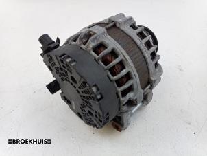 Dynamo van een Volvo V40 (MV) 2.0 D2 16V 2015