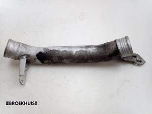 Gebruikte Intercooler Buis Volvo V40 (MV) 2.0 D2 16V Prijs € 20,00 Margeregeling aangeboden door Autobedrijf Broekhuis B.V.