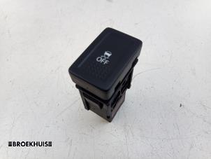 Gebruikte Schakelaar ESP Suzuki Swift (ZA/ZC/ZD) 1.6 Sport VVT 16V Prijs € 10,00 Margeregeling aangeboden door Autobedrijf Broekhuis B.V.