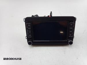 Gebruikte Display Interieur Volkswagen Jetta IV (162/16A) 1.4 TSI Hybrid 16V Prijs € 150,00 Margeregeling aangeboden door Autobedrijf Broekhuis B.V.