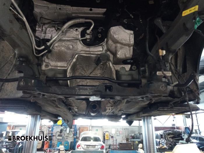 Gebruikte Subframe Volkswagen Jetta IV (162/16A) 1.4 TSI Hybrid 16V Prijs € 125,00 Margeregeling aangeboden door Autobedrijf Broekhuis B.V.