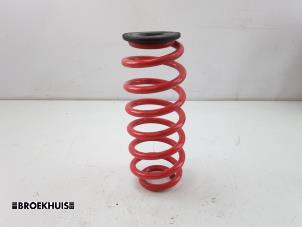 Gebruikte Veerschroef achter Volkswagen Jetta IV (162/16A) 1.4 TSI Hybrid 16V Prijs € 35,00 Margeregeling aangeboden door Autobedrijf Broekhuis B.V.