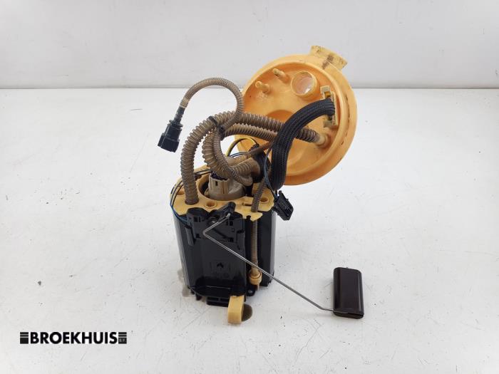 Gebruikte Tank element Pomp Landrover Freelander II 2.2 tD4 16V Prijs € 150,00 Margeregeling aangeboden door Autobedrijf Broekhuis B.V.