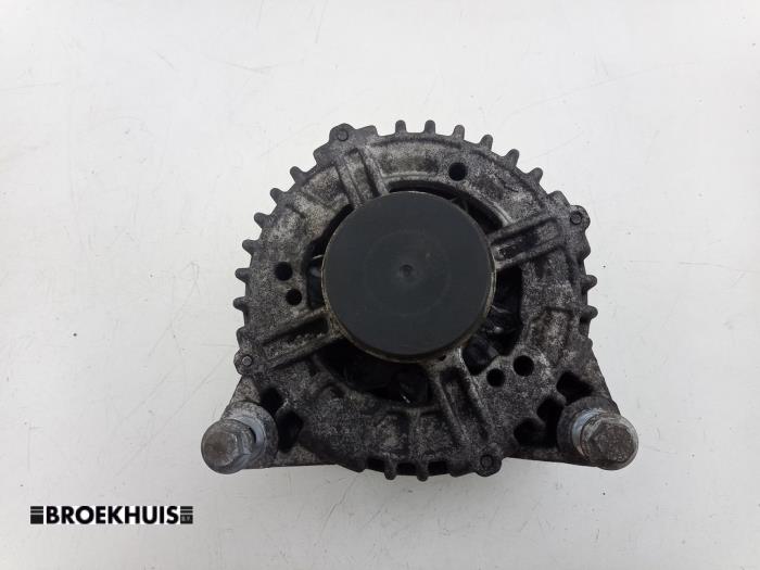 Gebruikte Dynamo Landrover Freelander II 2.2 tD4 16V Prijs € 45,00 Margeregeling aangeboden door Autobedrijf Broekhuis B.V.