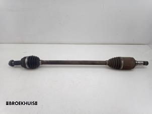 Gebruikte Aandrijfas links-achter Landrover Freelander II 2.2 tD4 16V Prijs € 50,00 Margeregeling aangeboden door Autobedrijf Broekhuis B.V.