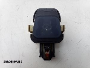 Gebruikte Sensor Licht Mercedes B (W246) Electric Drive Prijs € 40,00 Margeregeling aangeboden door Autobedrijf Broekhuis B.V.