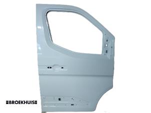 Gebruikte Portier 2Deurs rechts Renault Master IV Combi Prijs € 968,00 Inclusief btw aangeboden door Autobedrijf Broekhuis B.V.