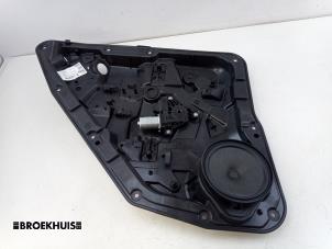 Gebruikte Ruitmechaniek 4Deurs links-achter Mercedes B (W246) Electric Drive Prijs € 50,00 Margeregeling aangeboden door Autobedrijf Broekhuis B.V.