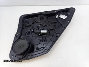 Gebruikte Ruitmechaniek 4Deurs rechts-achter Mercedes B (W246) Electric Drive Prijs € 50,00 Margeregeling aangeboden door Autobedrijf Broekhuis B.V.