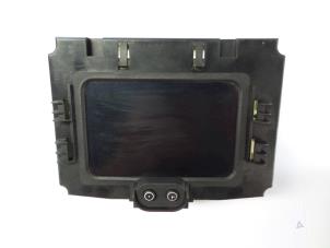 Gebruikte Display Interieur Opel Zafira (F75) 1.8 16V Prijs € 15,00 Margeregeling aangeboden door Autobedrijf Broekhuis B.V.