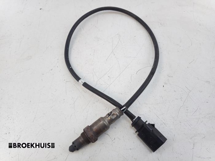 Gebruikte Lambda Sonde Skoda Fabia III Combi (NJ5) 1.0 TSI 12V Prijs € 35,00 Margeregeling aangeboden door Autobedrijf Broekhuis B.V.