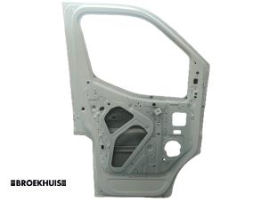 Gebruikte Portier 2Deurs links Renault Master IV Combi Prijs € 1.149,50 Inclusief btw aangeboden door Autobedrijf Broekhuis B.V.