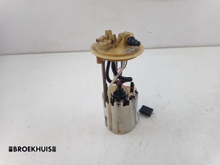 Gebruikte Tank element Pomp Mercedes Sprinter 3,5t (906.63) 313 CDI 16V Prijs € 90,75 Inclusief btw aangeboden door Autobedrijf Broekhuis B.V.