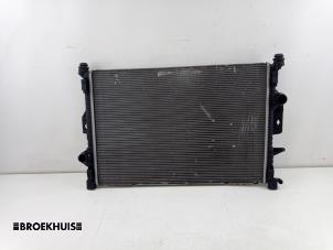 Gebruikte Radiateur Volvo V40 (MV) 1.6 T3 GTDi 16V Prijs € 30,00 Margeregeling aangeboden door Autobedrijf Broekhuis B.V.