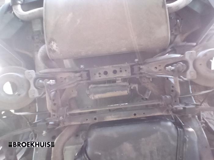 Gebruikte Subframe Volvo V40 (MV) 1.6 T3 GTDi 16V Prijs € 75,00 Margeregeling aangeboden door Autobedrijf Broekhuis B.V.