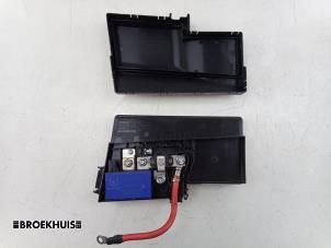 Gebruikte Zekeringkast Volvo V40 (MV) 1.6 T3 GTDi 16V Prijs € 40,00 Margeregeling aangeboden door Autobedrijf Broekhuis B.V.