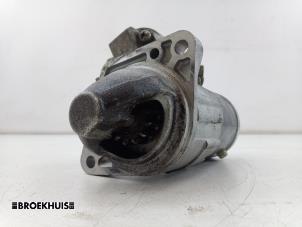 Gebruikte Startmotor Renault Twingo III (AH) 1.0 SCe 75 12V Prijs € 60,00 Margeregeling aangeboden door Autobedrijf Broekhuis B.V.