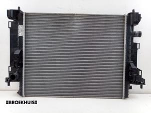 Gebruikte Radiateur Renault Twingo III (AH) 1.0 SCe 75 12V Prijs € 40,00 Margeregeling aangeboden door Autobedrijf Broekhuis B.V.