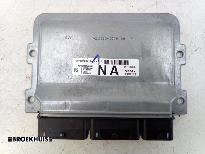 Gebruikte Computer Inspuit Renault Twingo III (AH) 1.0 SCe 75 12V Prijs € 100,00 Margeregeling aangeboden door Autobedrijf Broekhuis B.V.