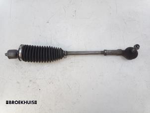 Gebruikte Spoorstang rechts Renault Twingo III (AH) 1.0 SCe 75 12V Prijs € 30,00 Margeregeling aangeboden door Autobedrijf Broekhuis B.V.