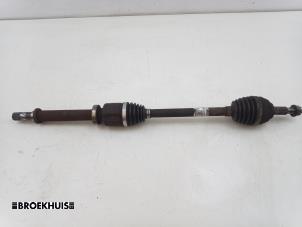 Gebruikte Homokineetas rechts-voor Renault Twingo II (CN) 1.2 16V GT TCE eco2 Prijs € 65,00 Margeregeling aangeboden door Autobedrijf Broekhuis B.V.