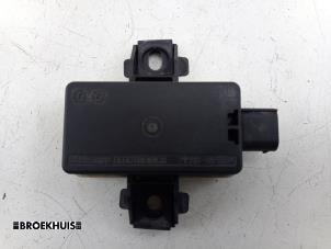 Gebruikte Module bandenspanning Mercedes C (W205) C-300de 2.0 Turbo 16V Prijs € 25,00 Margeregeling aangeboden door Autobedrijf Broekhuis B.V.