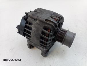 Gebruikte Dynamo Volkswagen Golf VII (AUA) 1.0 TSI 12V BlueMotion Prijs € 25,00 Margeregeling aangeboden door Autobedrijf Broekhuis B.V.