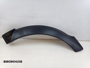 Gebruikte Schermverbreder Landrover Range Rover Sport (LW) 3.0 TDV6 Prijs € 50,00 Margeregeling aangeboden door Autobedrijf Broekhuis B.V.