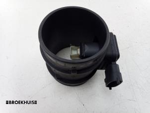 Gebruikte Luchtmassameter Opel Zafira (M75) 1.8 16V Ecotec Prijs € 15,00 Margeregeling aangeboden door Autobedrijf Broekhuis B.V.
