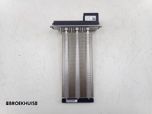 Gebruikte Kachel Verwarmingselement Mercedes EQA (N243) 250+ 71 kWh Prijs € 200,00 Margeregeling aangeboden door Autobedrijf Broekhuis B.V.