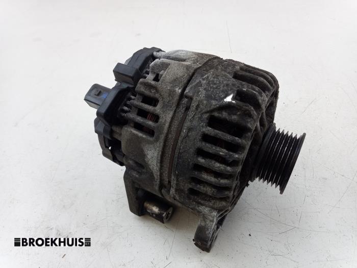 Gebruikte Dynamo Volkswagen Golf V (1K1) 1.4 TSI 122 16V Prijs € 30,00 Margeregeling aangeboden door Autobedrijf Broekhuis B.V.