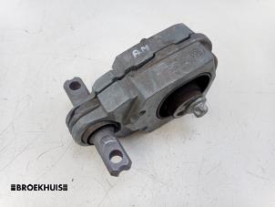 Gebruikte Versnellingsbak Steun Mercedes EQA (N243) 250+ 71 kWh Prijs € 45,00 Margeregeling aangeboden door Autobedrijf Broekhuis B.V.