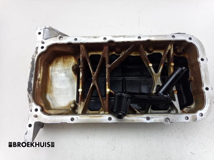Gebruikte Carterpan Mitsubishi Eclipse Cross (GK/GL) 1.5 Turbo 16V 2WD Prijs € 90,75 Inclusief btw aangeboden door Autobedrijf Broekhuis B.V.