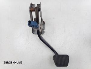 Gebruikte Rempedaal Landrover Range Rover Sport (LW) 3.0 TDV6 Prijs € 50,00 Margeregeling aangeboden door Autobedrijf Broekhuis B.V.