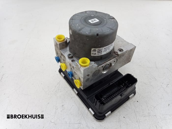 Gebruikte ABS Pomp Dodge 1500 Crew Cab (DS) 5.7 Hemi V8 4x4 Prijs € 907,50 Inclusief btw aangeboden door Autobedrijf Broekhuis B.V.