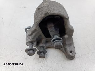 Gebruikte Motorsteun Dodge 1500 Crew Cab (DS) 5.7 Hemi V8 4x4 Prijs € 90,75 Inclusief btw aangeboden door Autobedrijf Broekhuis B.V.