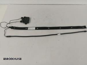 Gebruikte Keyless entry antenne BMW 4 serie Gran Coupe (F36) 420i 2.0 TwinPower Turbo 16V Prijs € 95,00 Margeregeling aangeboden door Autobedrijf Broekhuis B.V.