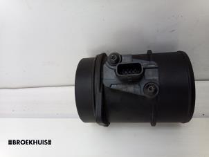 Gebruikte Luchtmassameter Renault Master III (EV/HV/UV/VA/VB/VD/VF/VG/VJ) 2.3 dCi 145 16V FWD Prijs € 30,25 Inclusief btw aangeboden door Autobedrijf Broekhuis B.V.